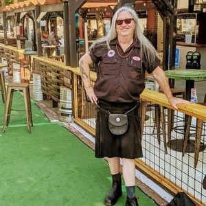 Meet your Posher, Phillip